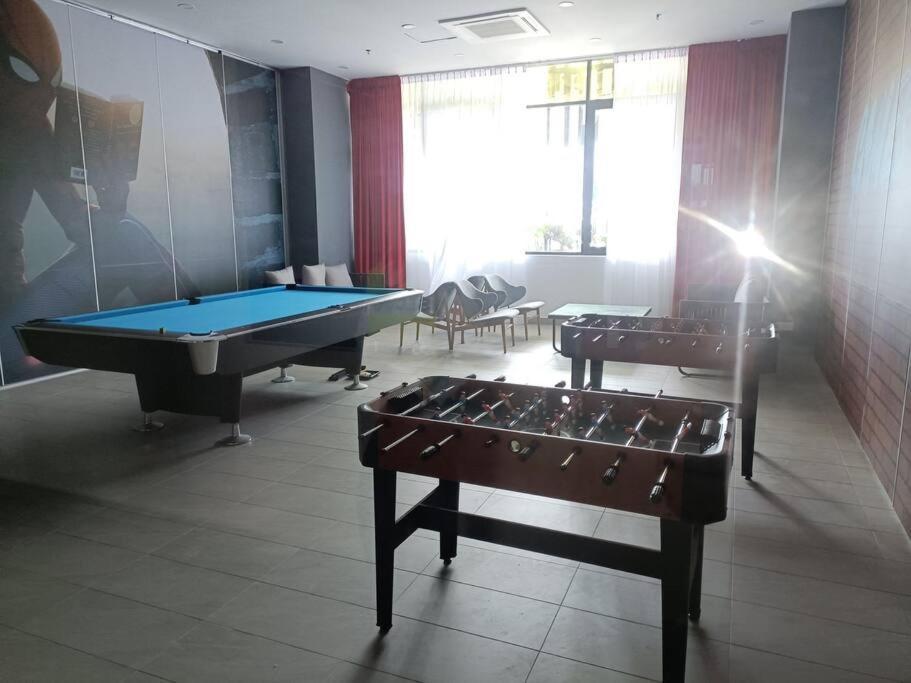 Appartamento Sky Trees 4 Guests High Floor Smart Tv Garden View A1801 Johor Bahru Esterno foto